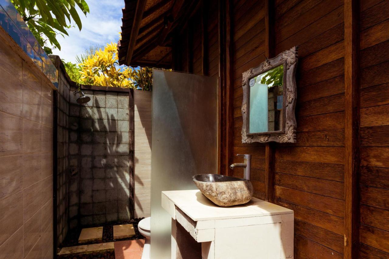 Adi Bungalow Lembongan Exterior photo